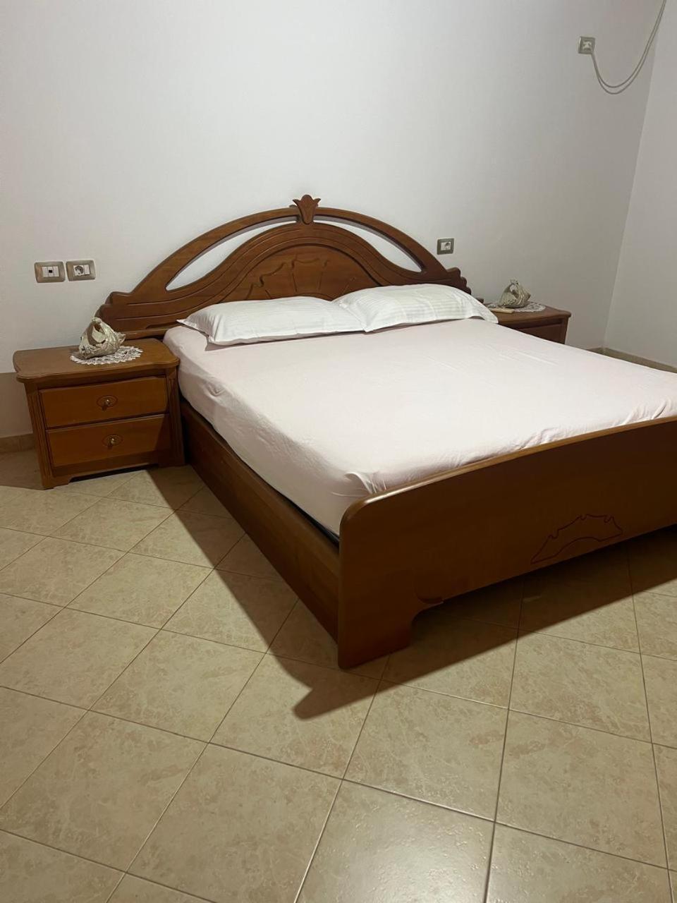 Hotel Nori House Wlora Zewnętrze zdjęcie